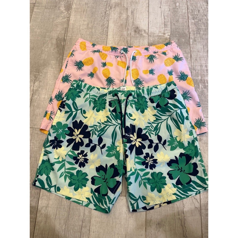 Gap Mens Pool Shorts Bundle 2 Pairs XL Pink Pineapple Green Floral Swim Trunks